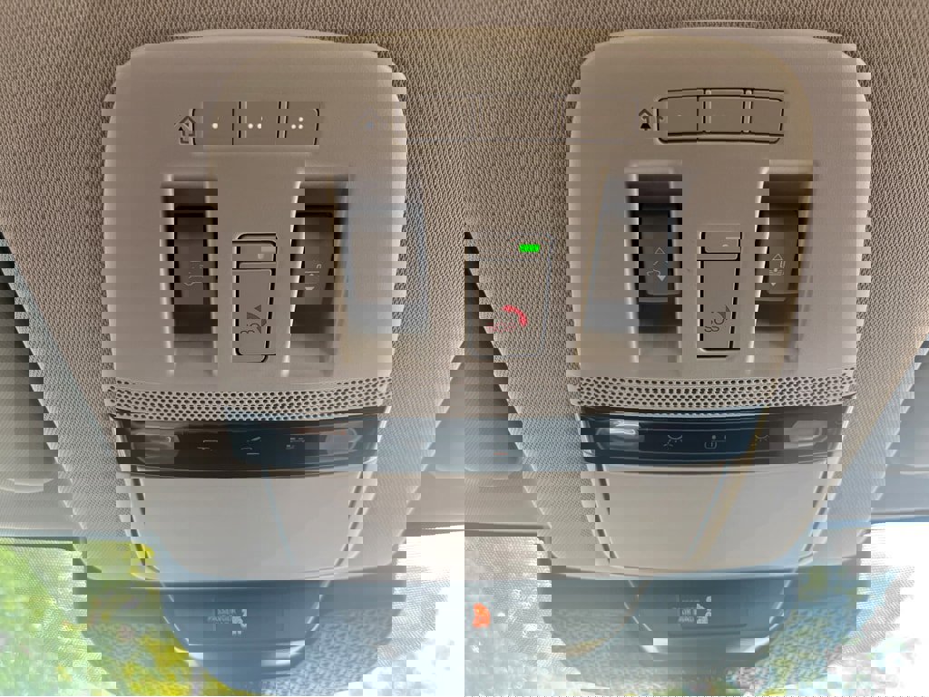 New 2023 Nissan Ariya FWD image 45