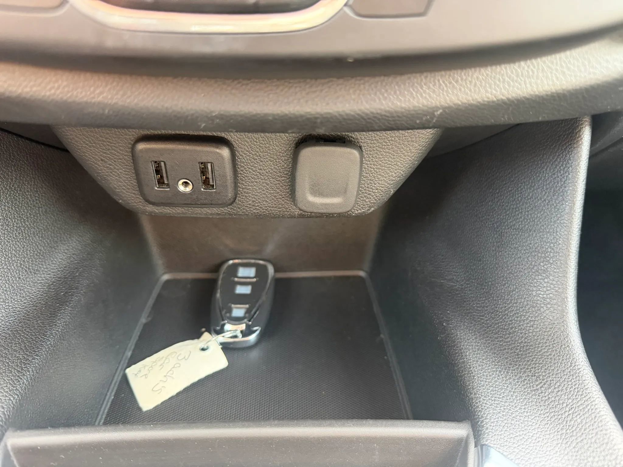 Used 2020 Chevrolet Traverse LS AWD/4WD image 20