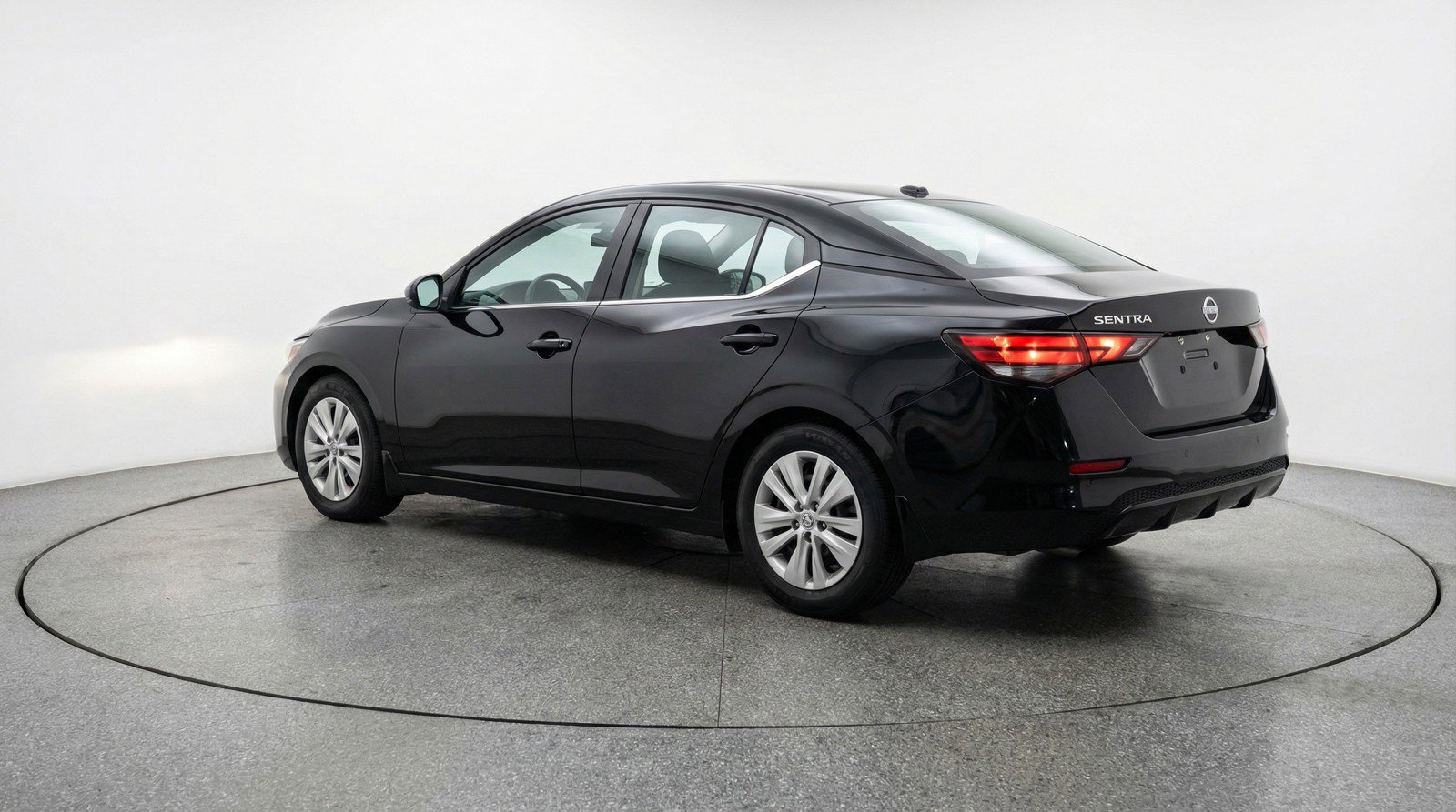 Used 2025 Nissan Sentra S FWD image 6