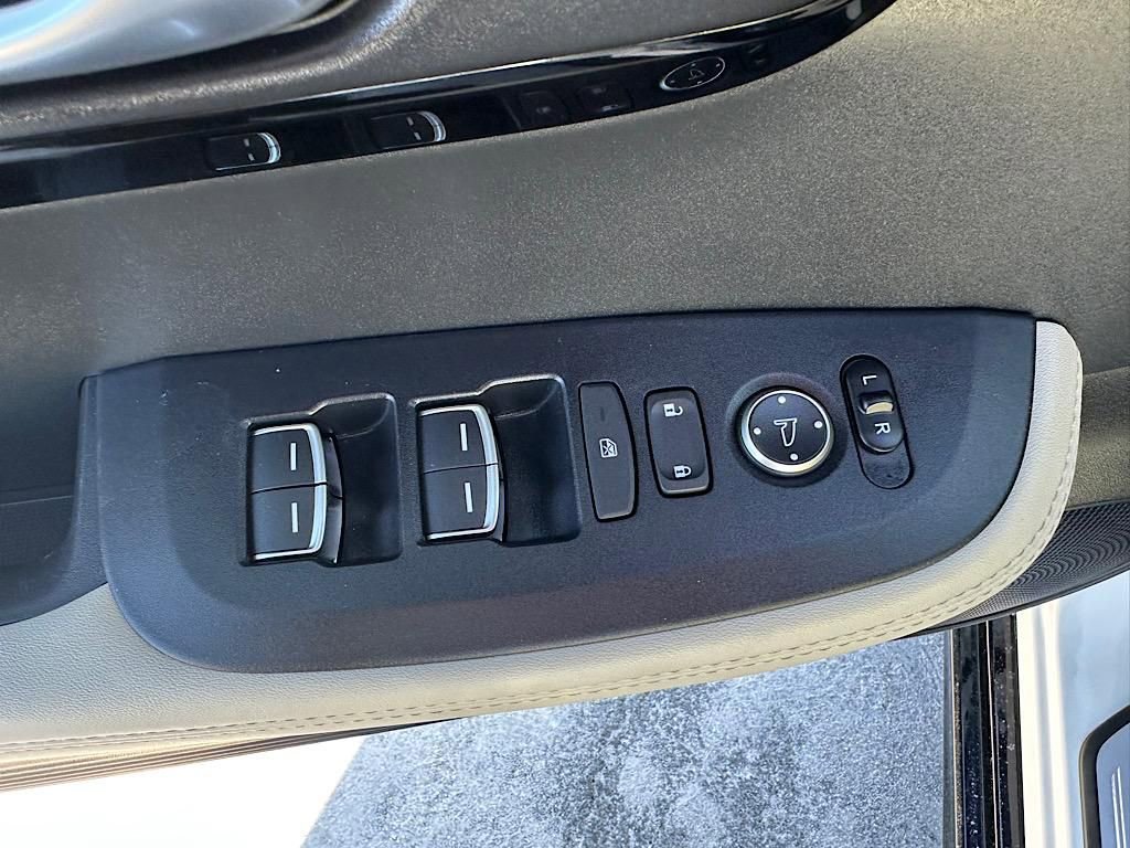 Certified 2025 Acura ADX A-Spec image 22