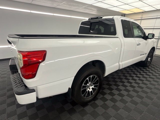 Used 2020 Nissan Titan SV w/ SV Convenience Package AWD/4WD image 16