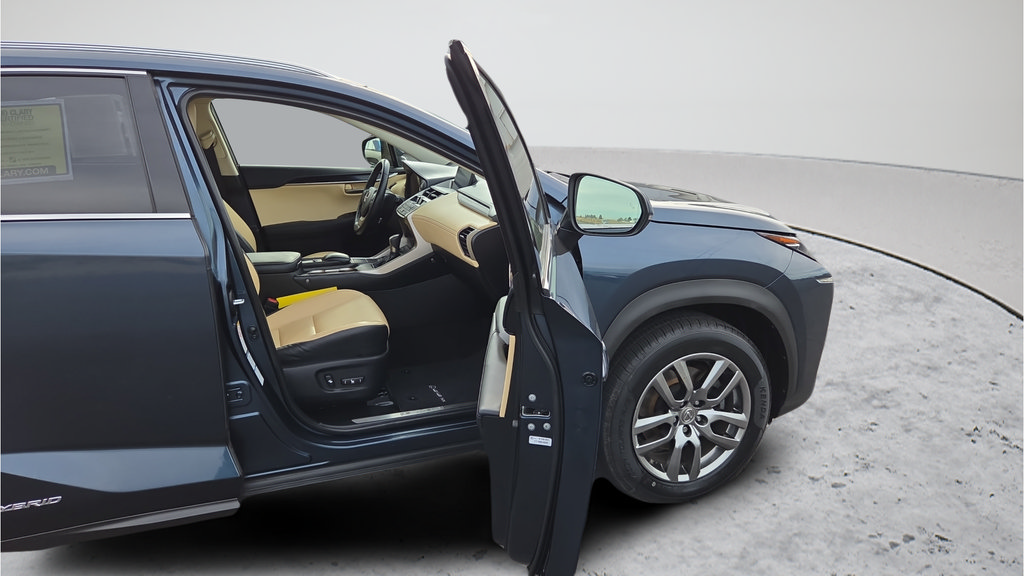 Used 2015 Lexus NX 300h AWD w/ Luxury Package image 48