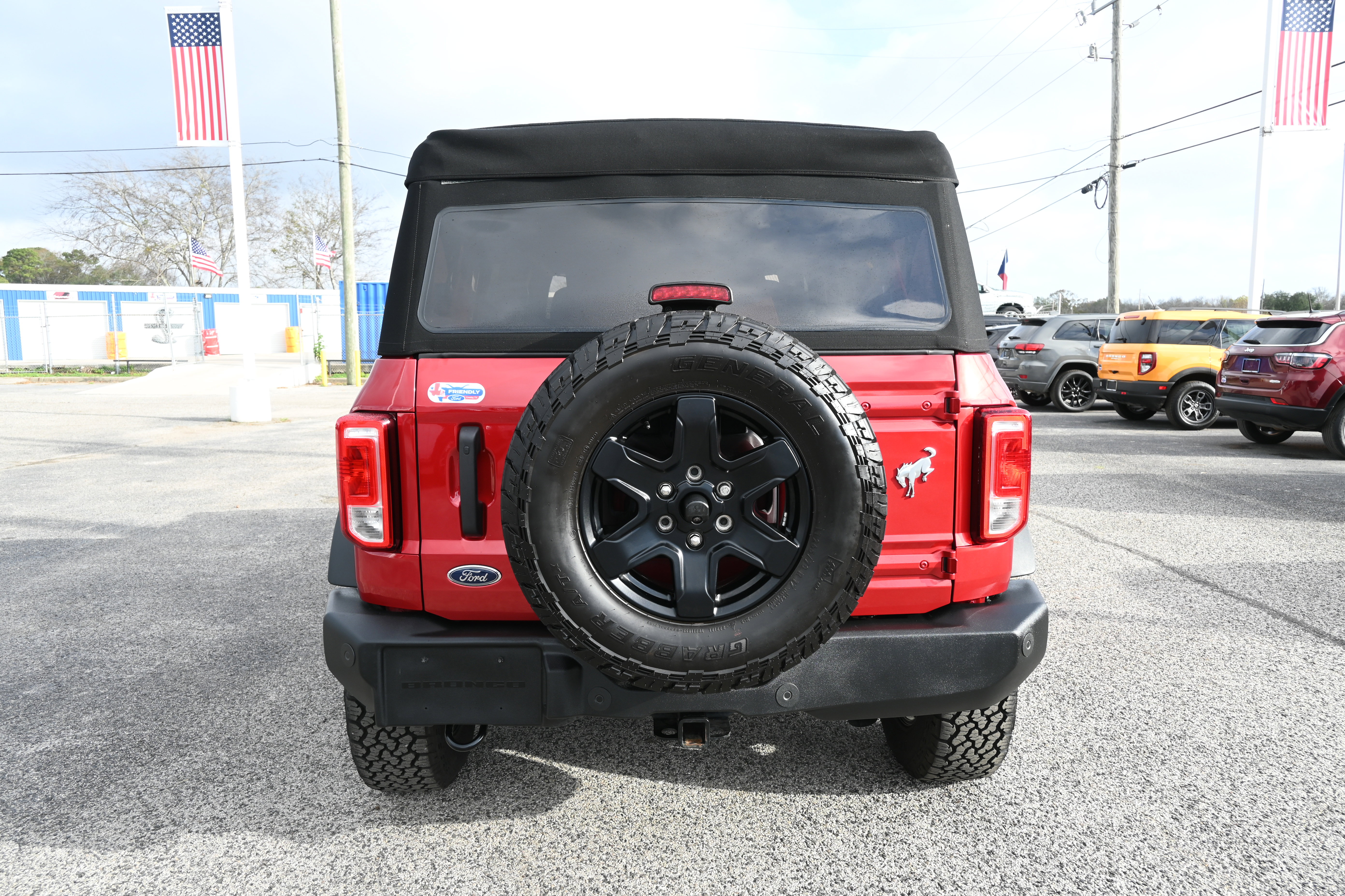 Used 2021 Ford Bronco Big Bend image 3