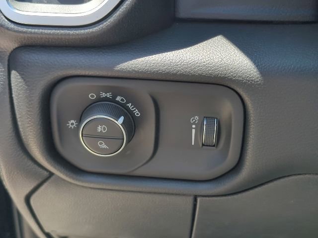 New 2026 RAM 3500 Big Horn AWD/4WD image 25
