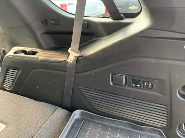 Used 2022 GMC Yukon Denali w/ Max Trailering Package image 24
