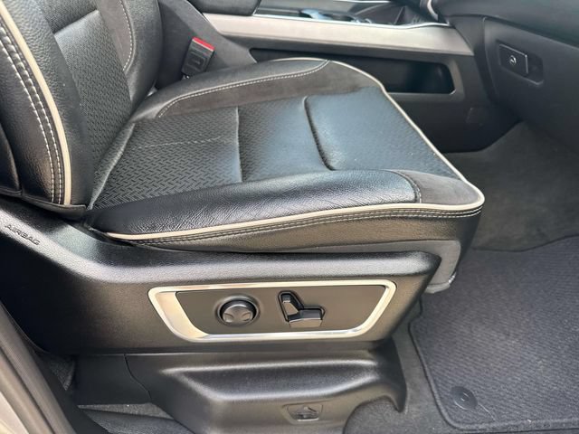 Used 2024 RAM 1500 Laramie AWD/4WD image 17