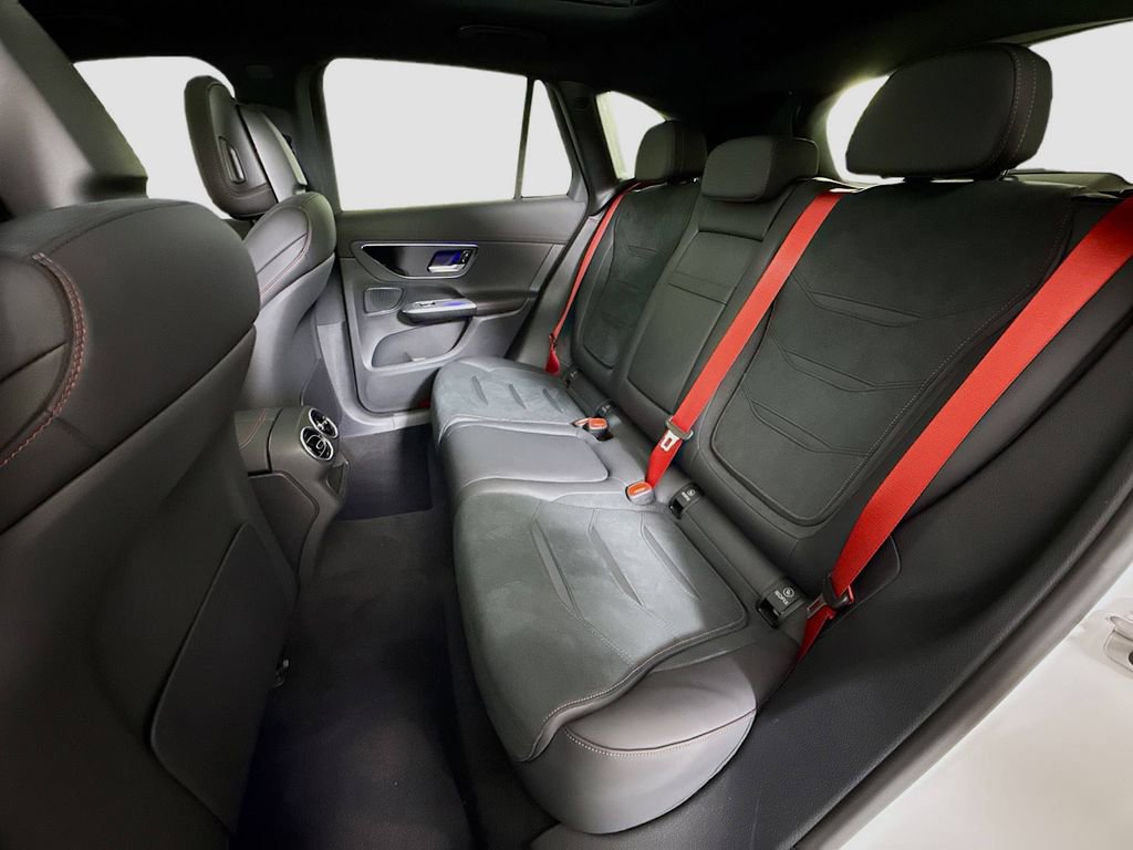 Used 2025 Mercedes-Benz GLC 43 AMG 4MATIC image 25