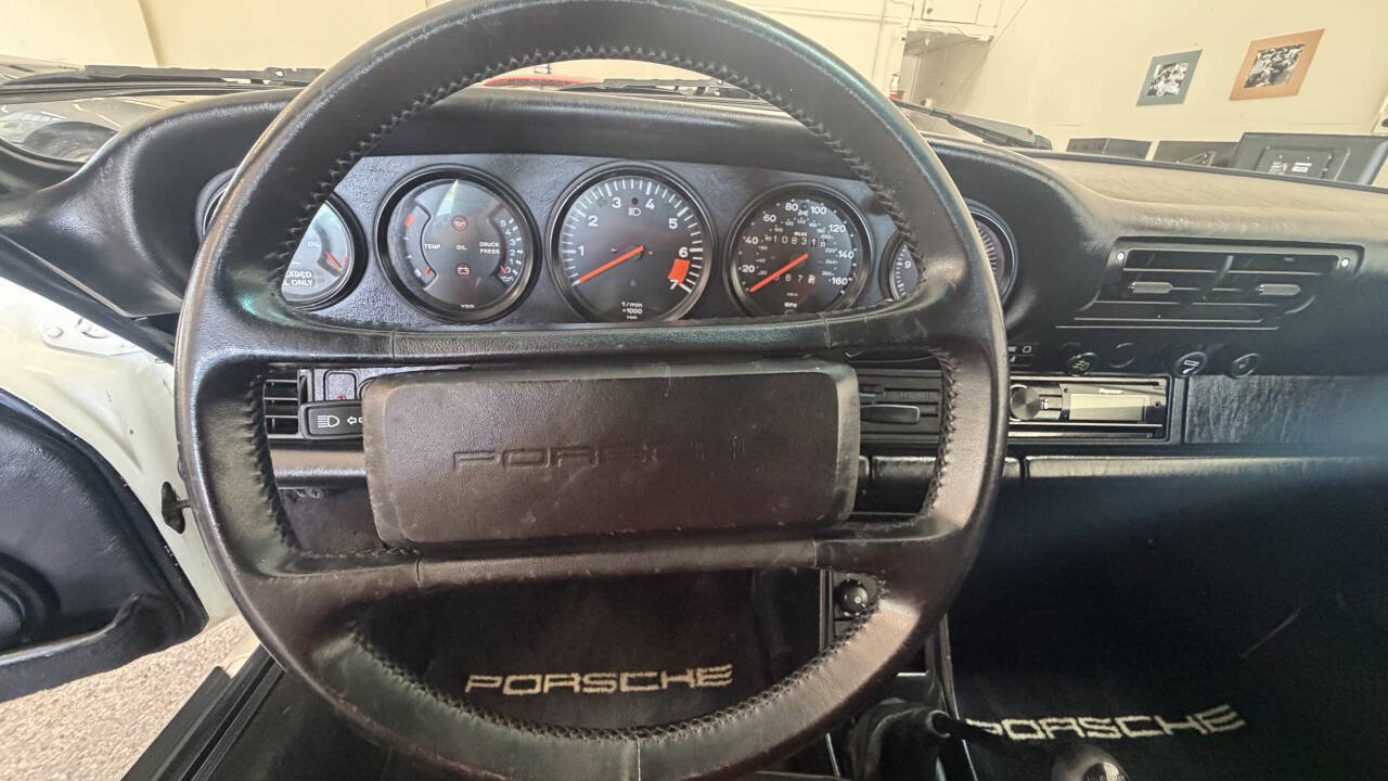 Used 1987 Porsche 911 Carrera RWD image 19