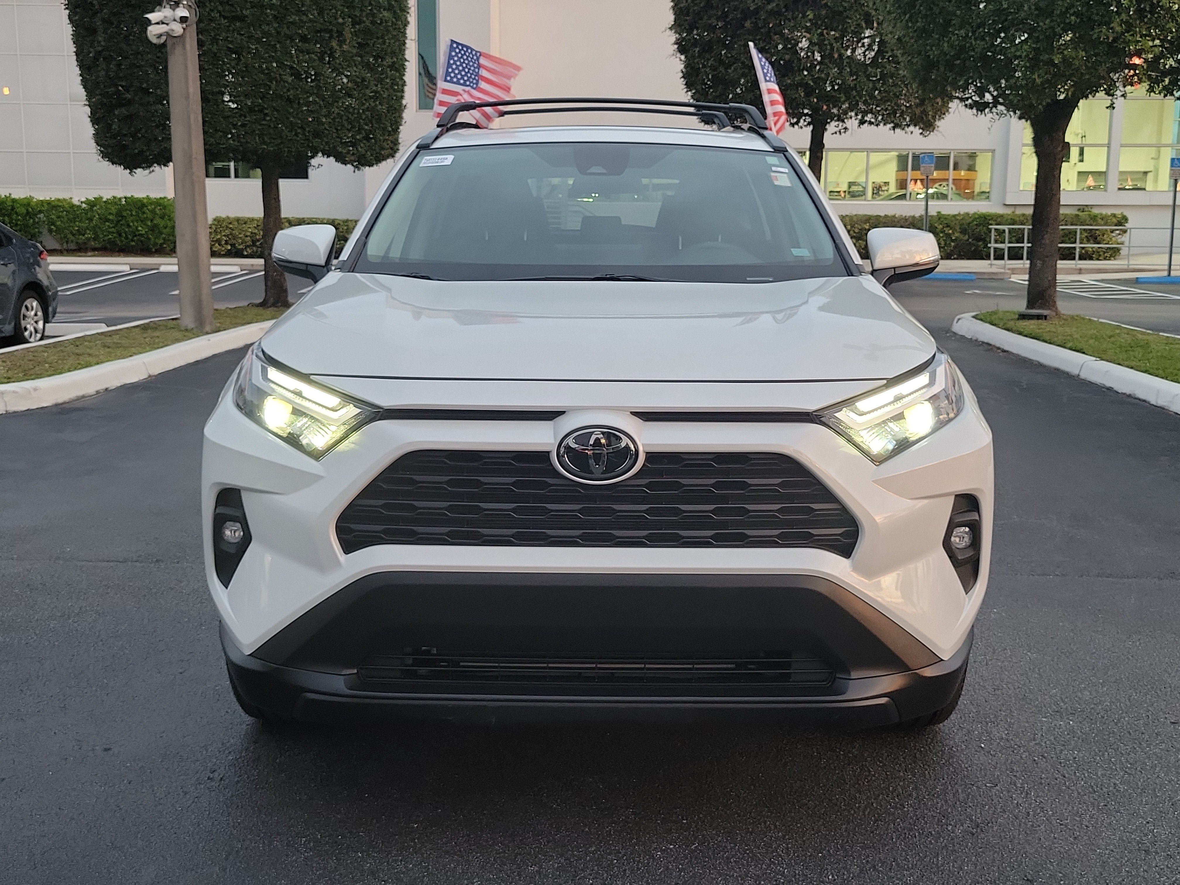 Used 2024 Toyota RAV4 XLE Premium FWD image 4