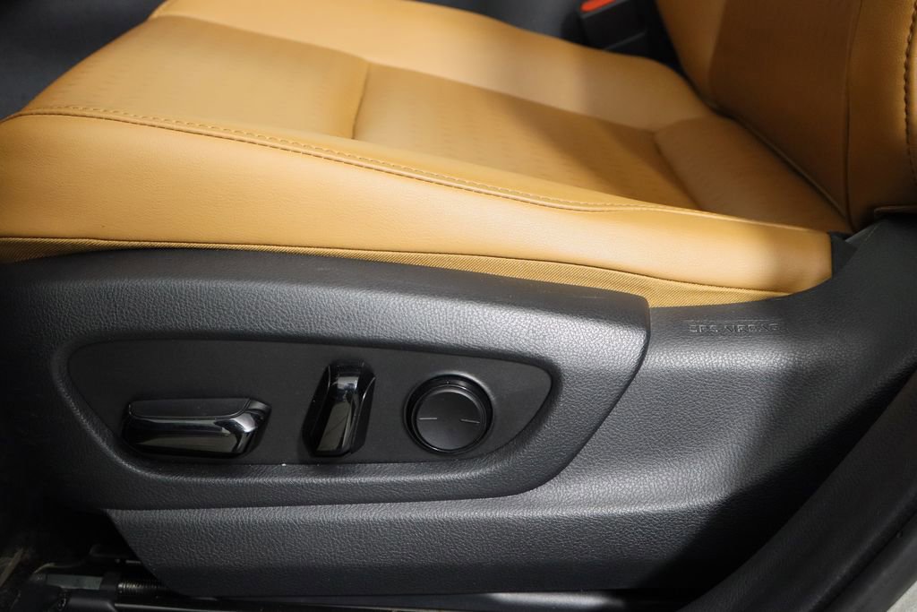 Used 2021 Lexus UX 200 w/ Accessory Package (Z1) image 23