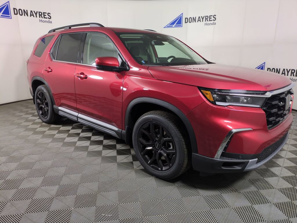 New 2025 Honda Pilot Touring image 7
