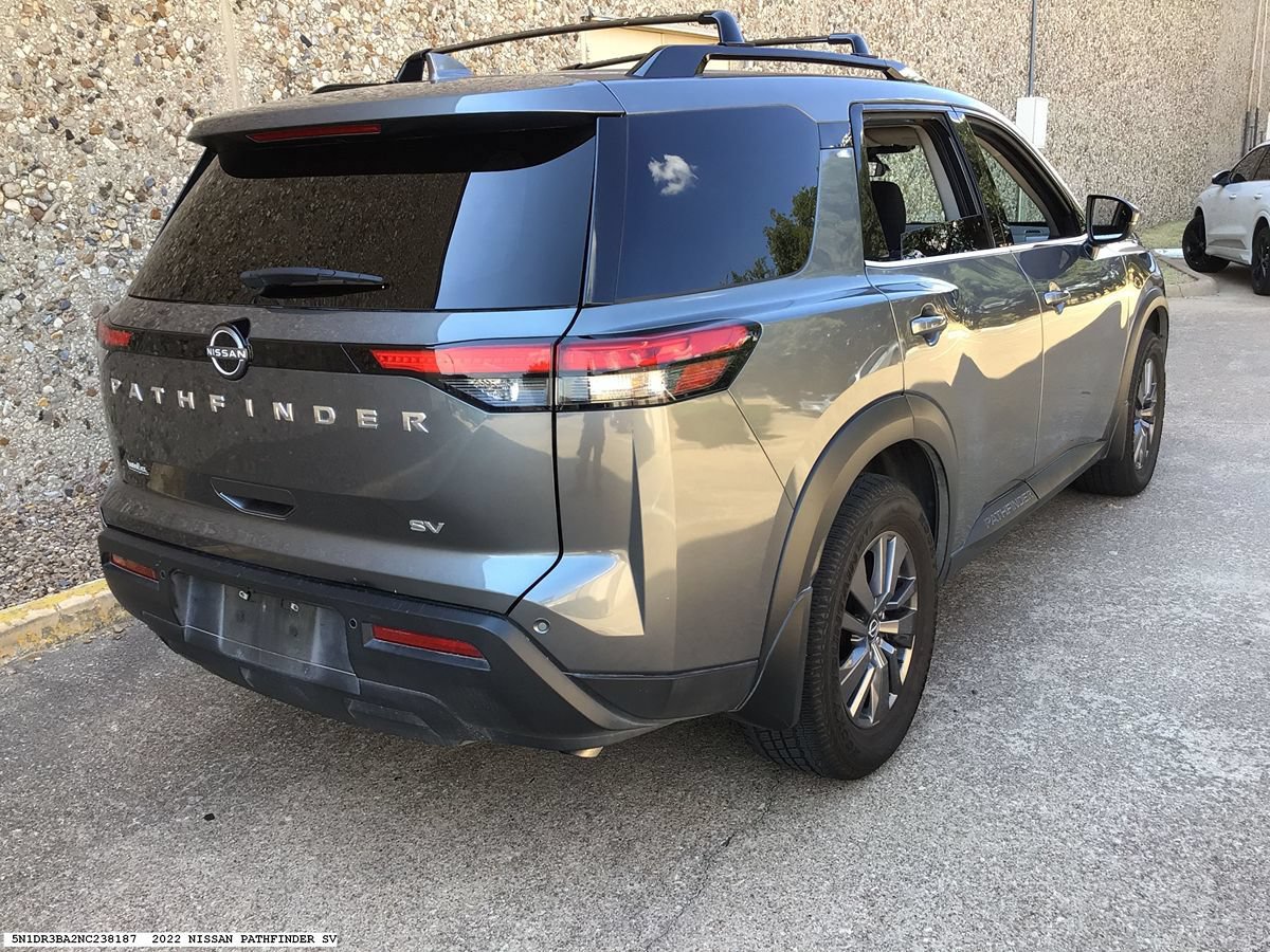 Used 2022 Nissan Pathfinder SV FWD image 5