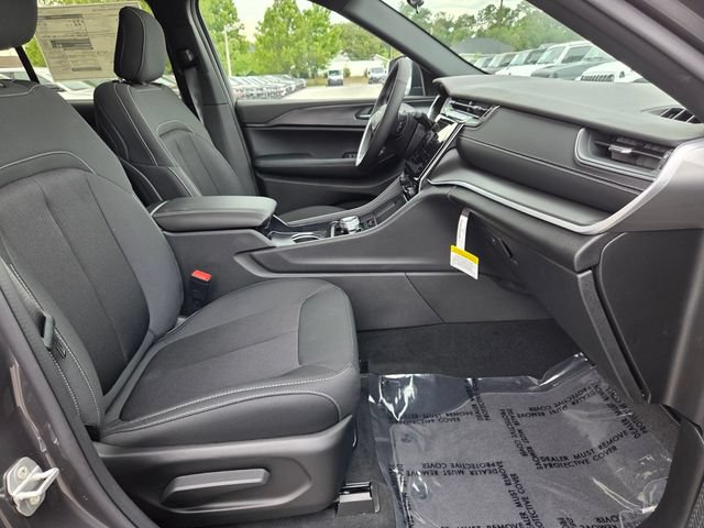 New 2026 Jeep Grand Cherokee Laredo X RWD image 15