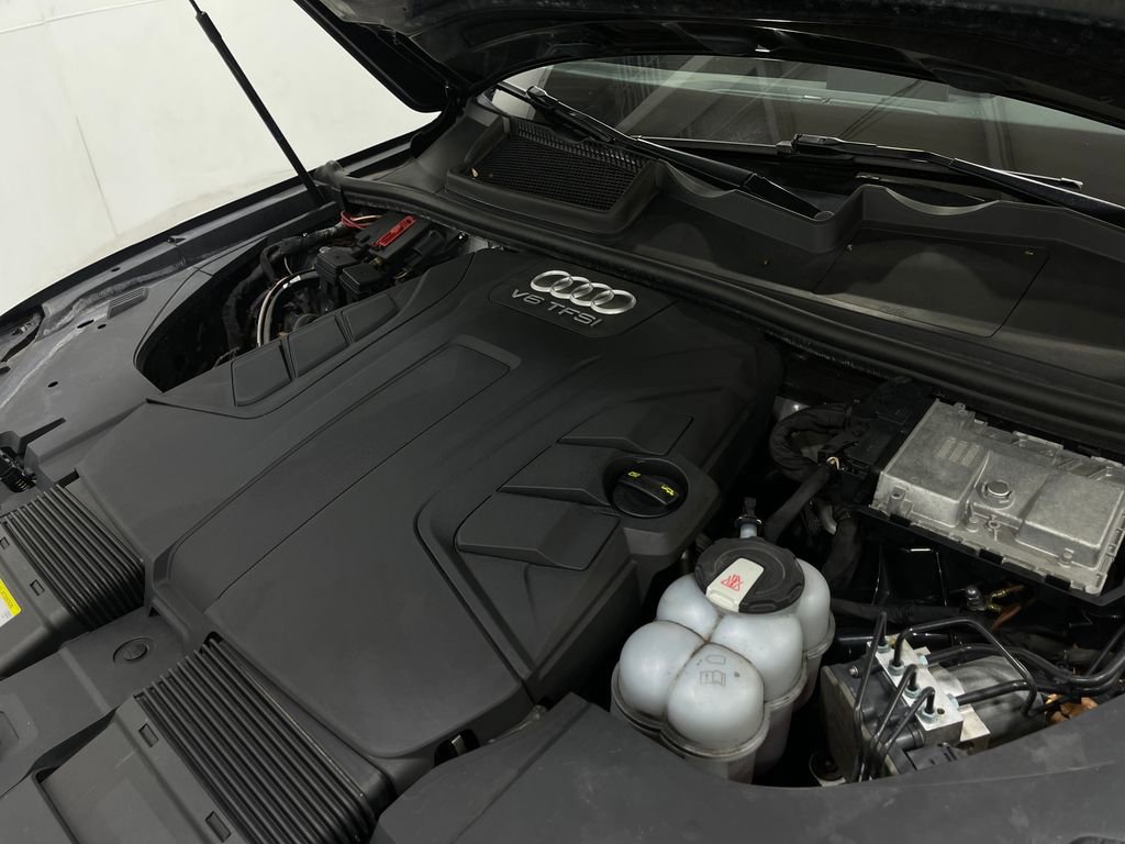 Used 2018 Audi Q7 3.0T Premium Plus w/ Premium Plus Package image 29