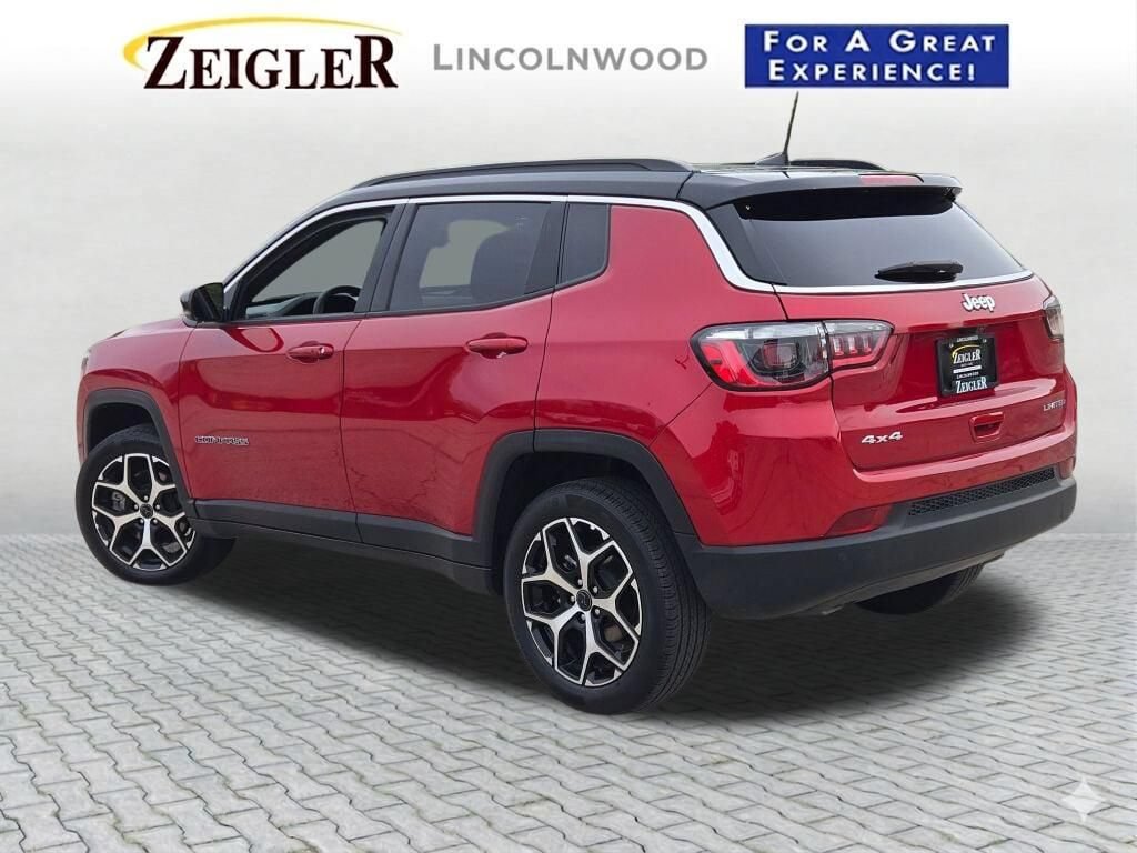 Used 2025 Jeep Compass Limited AWD/4WD image 13