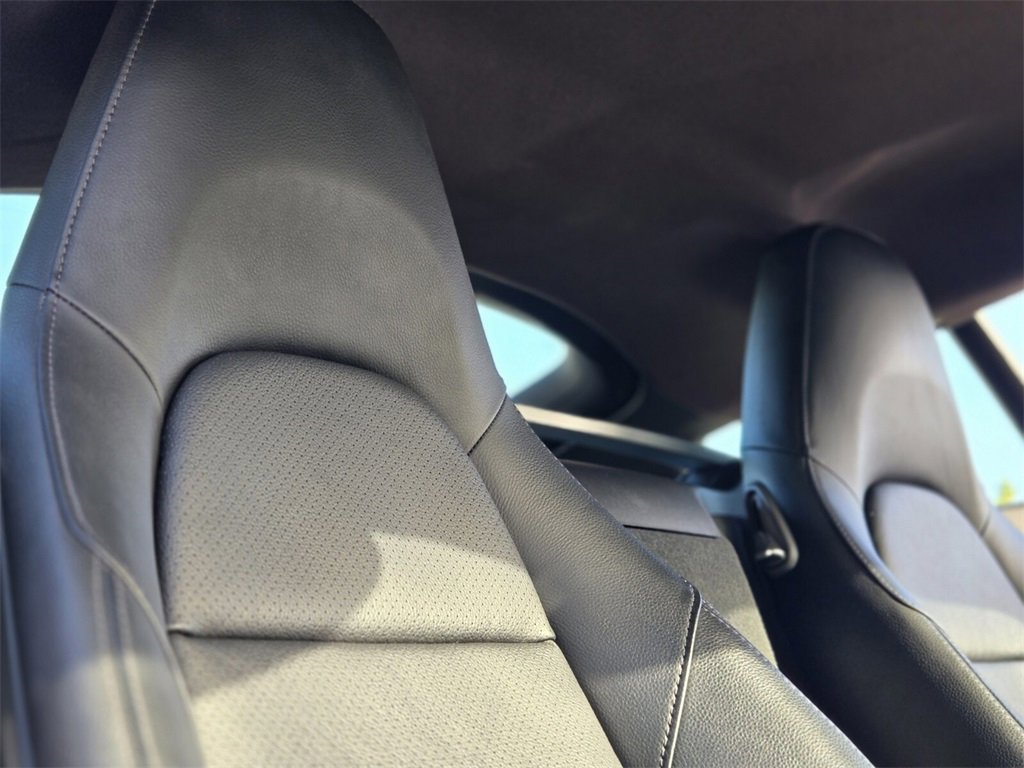 Used 2018 Porsche 718 Cayman S image 17