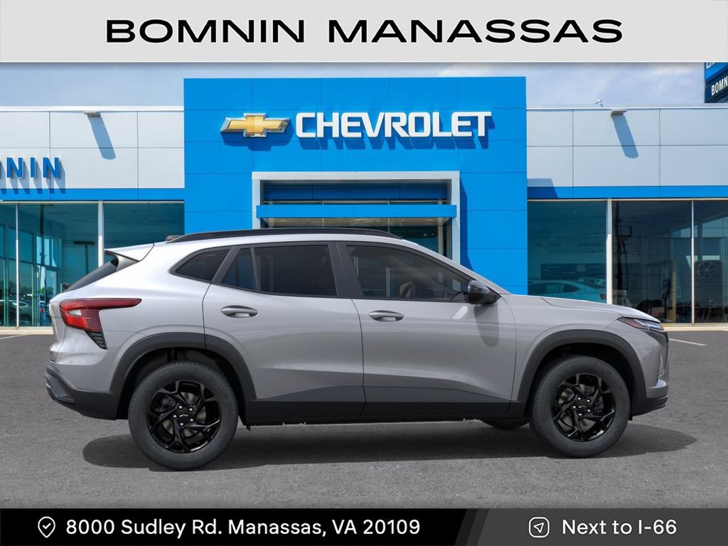 New 2026 Chevrolet Trax LT w/ Midnight Edition FWD image 6