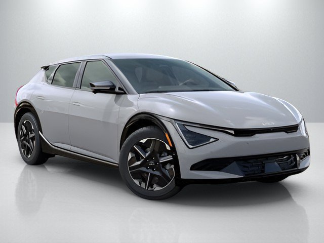 New 2026 Kia EV6 Wind RWD image 13