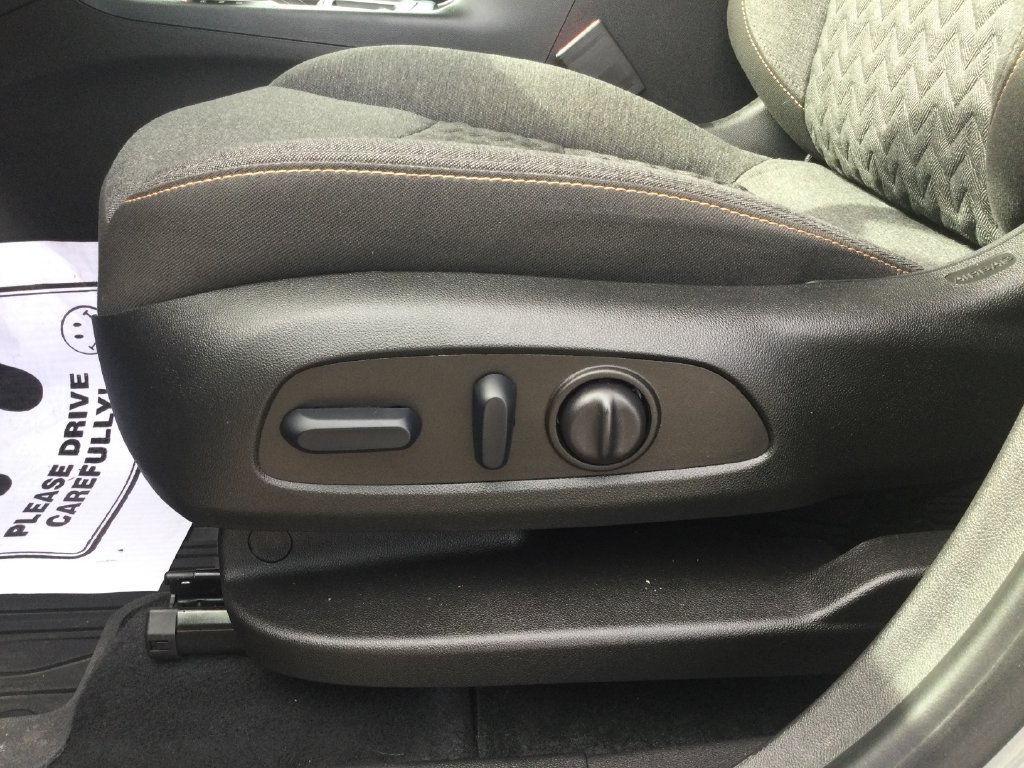 Used 2024 Chevrolet Equinox LT w/ LPO, Floor Liner Package FWD image 14