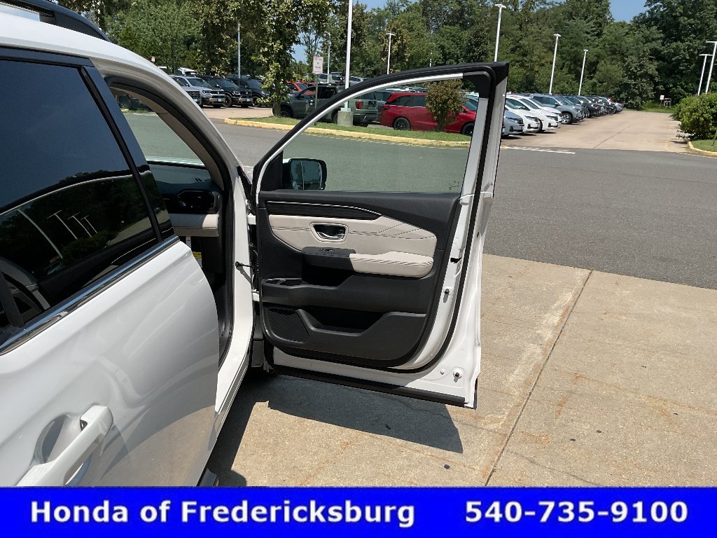 Certified 2026 Honda Pilot Touring image 19