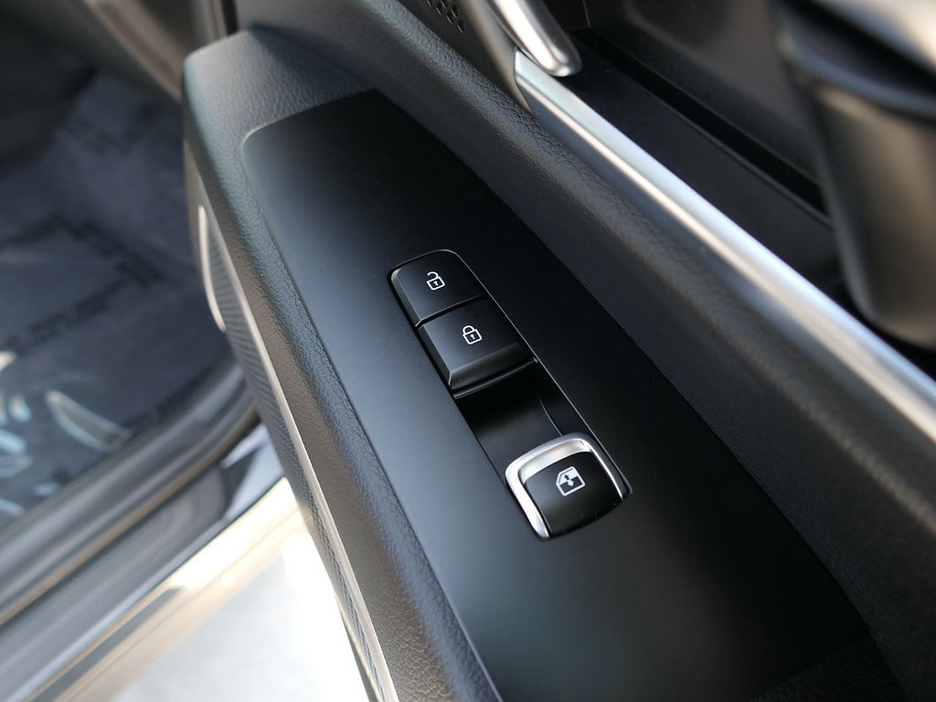 Used 2024 Kia Telluride EX w/ EX Captain's Chair Package FWD image 27