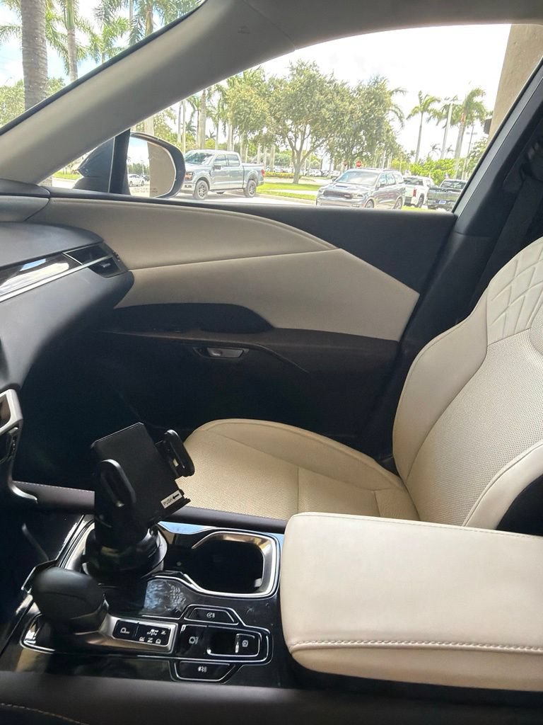 Used 2023 Lexus RX 350 FWD image 3