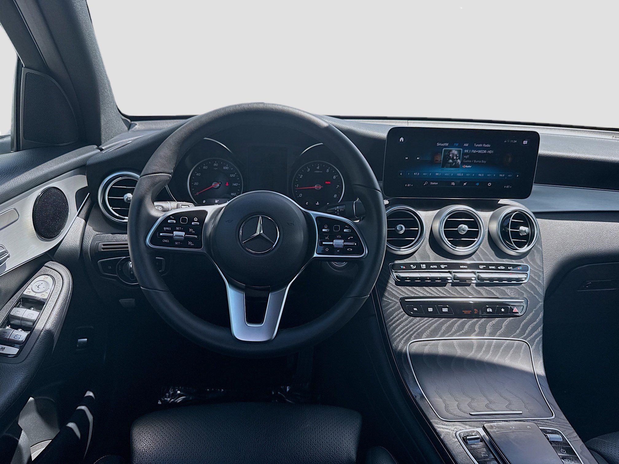Used 2022 Mercedes-Benz GLC 300 w/ Premium Package Lite image 20