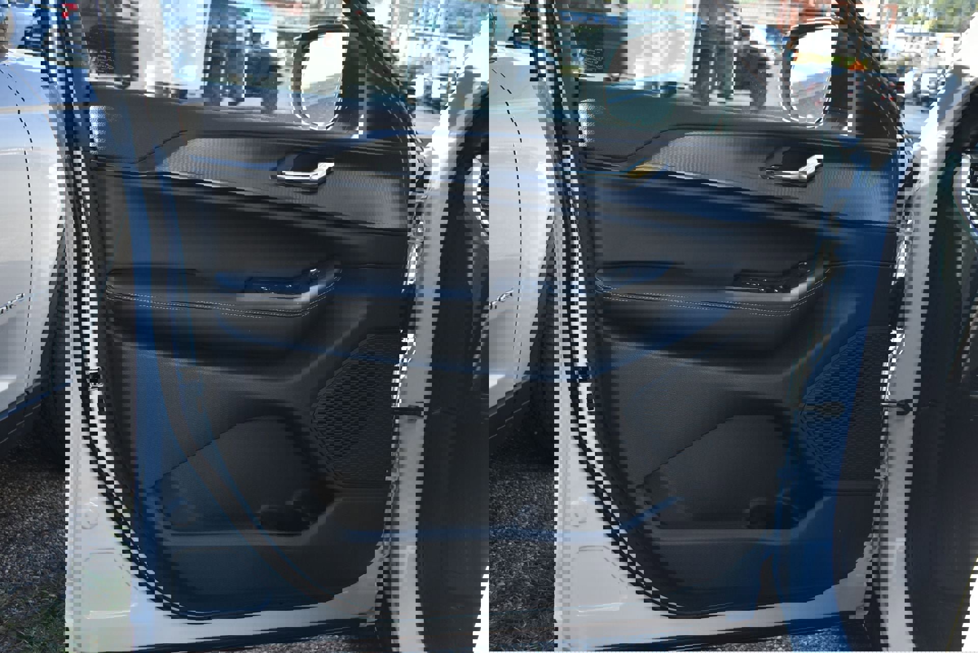 New 2025 Jeep Grand Cherokee Laredo X image 10
