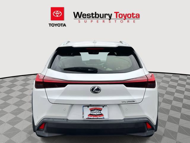 Used 2020 Lexus UX 250h 250h Base w/ Premium Package image 9
