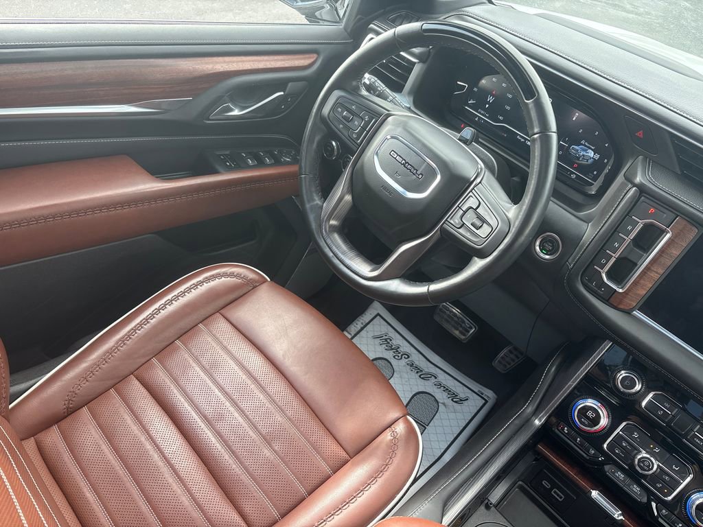 Used 2024 GMC Yukon XL Denali Ultimate image 16