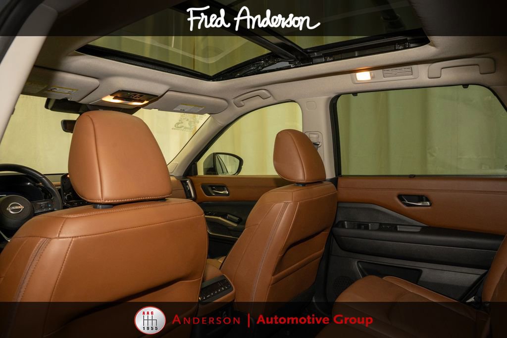 Used 2023 Nissan Pathfinder Platinum w/ Lighting Package (N93) AWD/4WD image 11