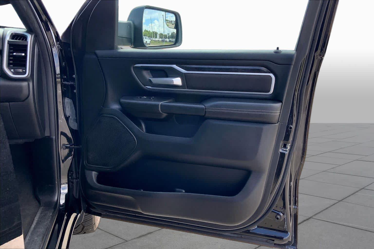 Used 2023 RAM 1500 Big Horn AWD/4WD image 43