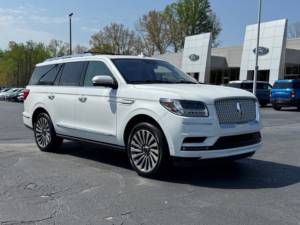 Used 2020 Lincoln Navigator Reserve w/ Equipment Group 208A Reserve image 2