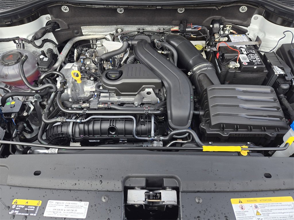 New 2026 Volkswagen Taos SE image 23