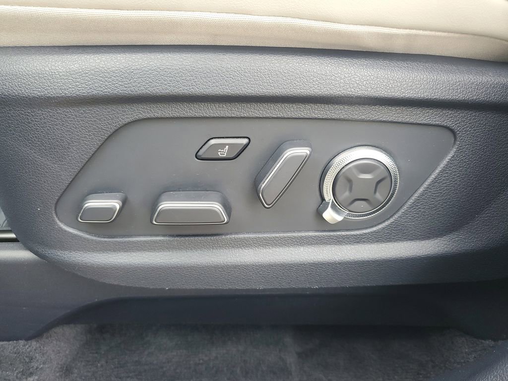 Used 2023 Hyundai Palisade Calligraphy image 19