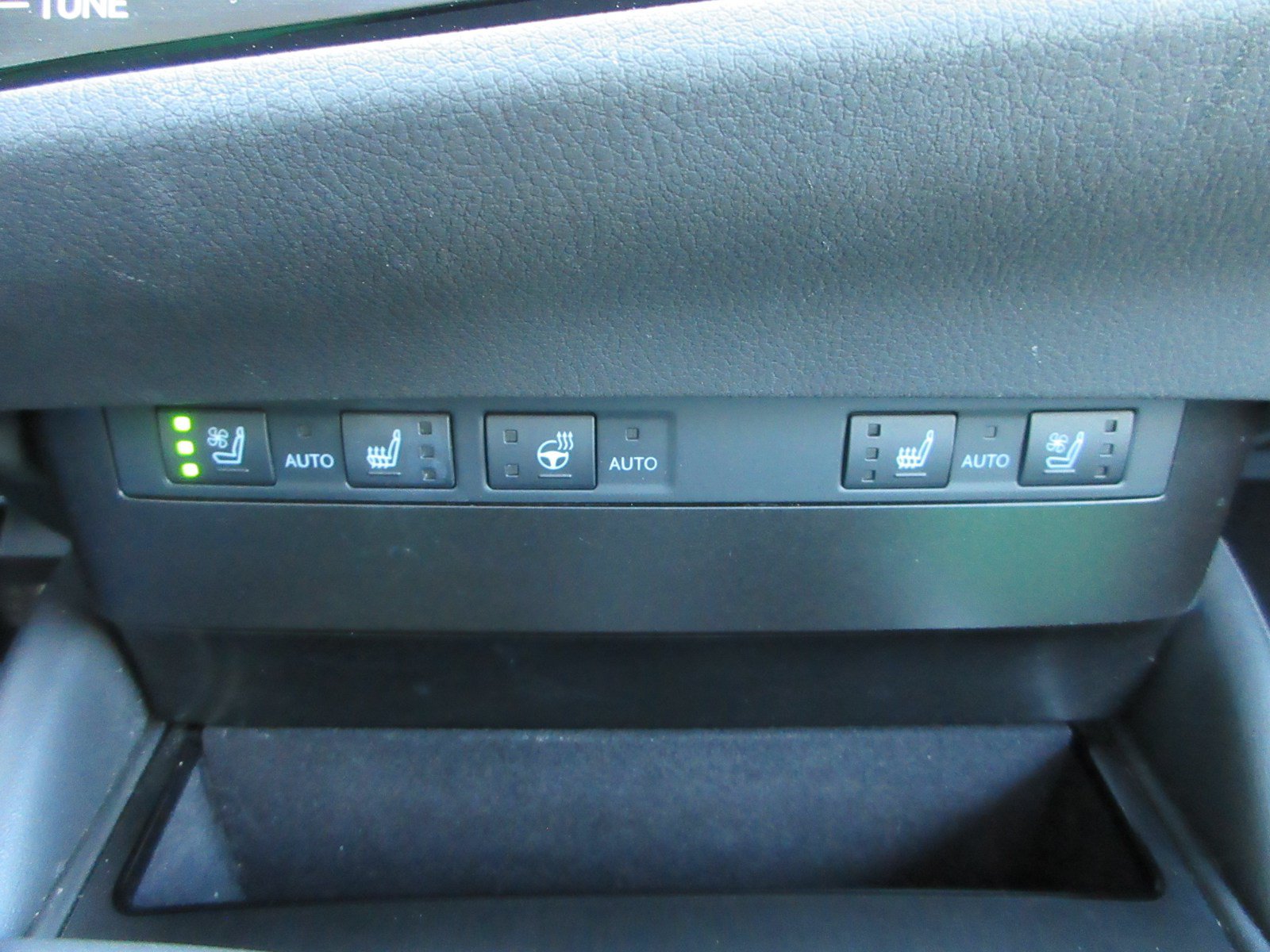 Used 2025 Lexus ES 350 w/ Premium Package FWD image 44