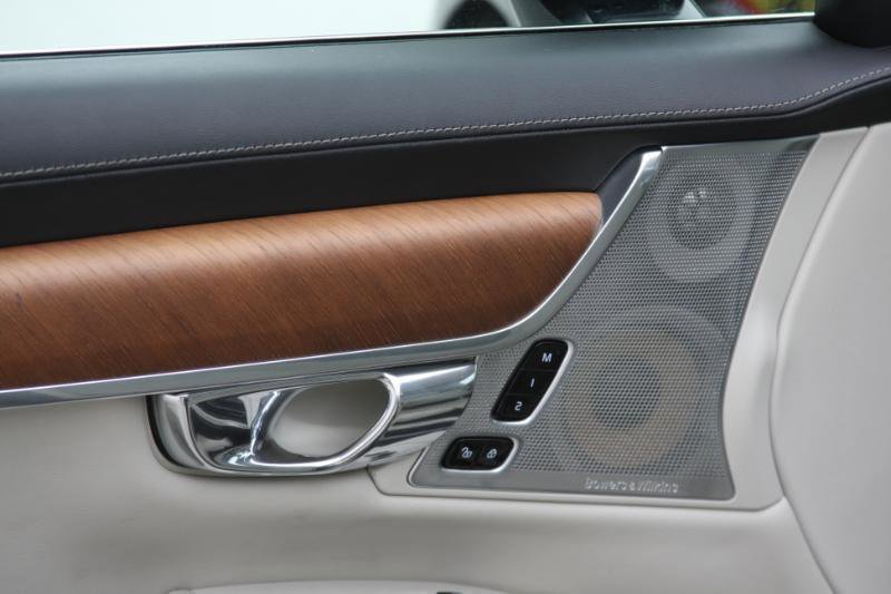 Used 2017 Volvo S90 T6 Inscription w/ Vision Package image 16