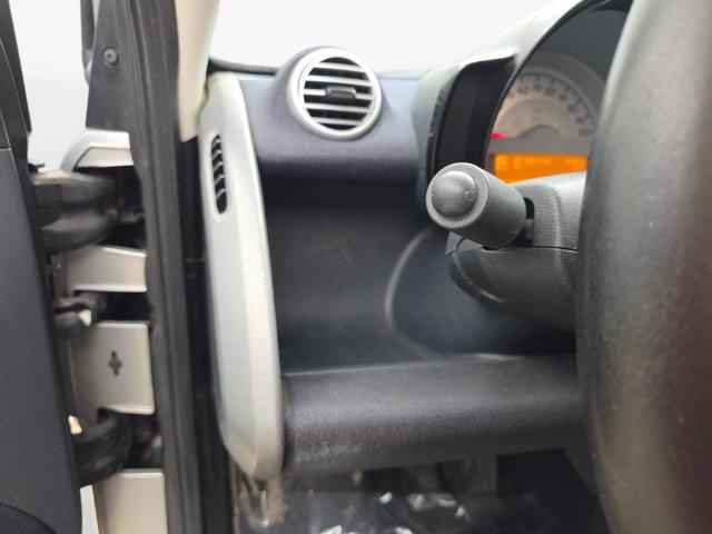 Used 2015 smart fortwo electric drive RWD image 39