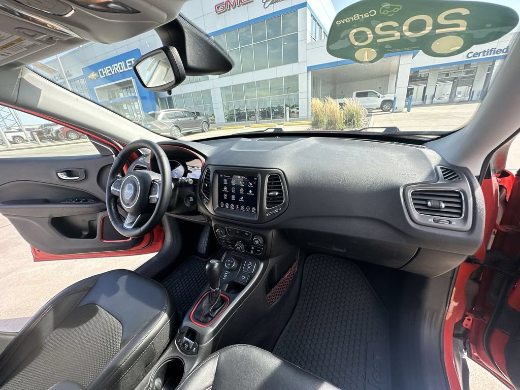Used 2020 Jeep Compass Trailhawk w/ Cold Weather Group AWD/4WD image 30