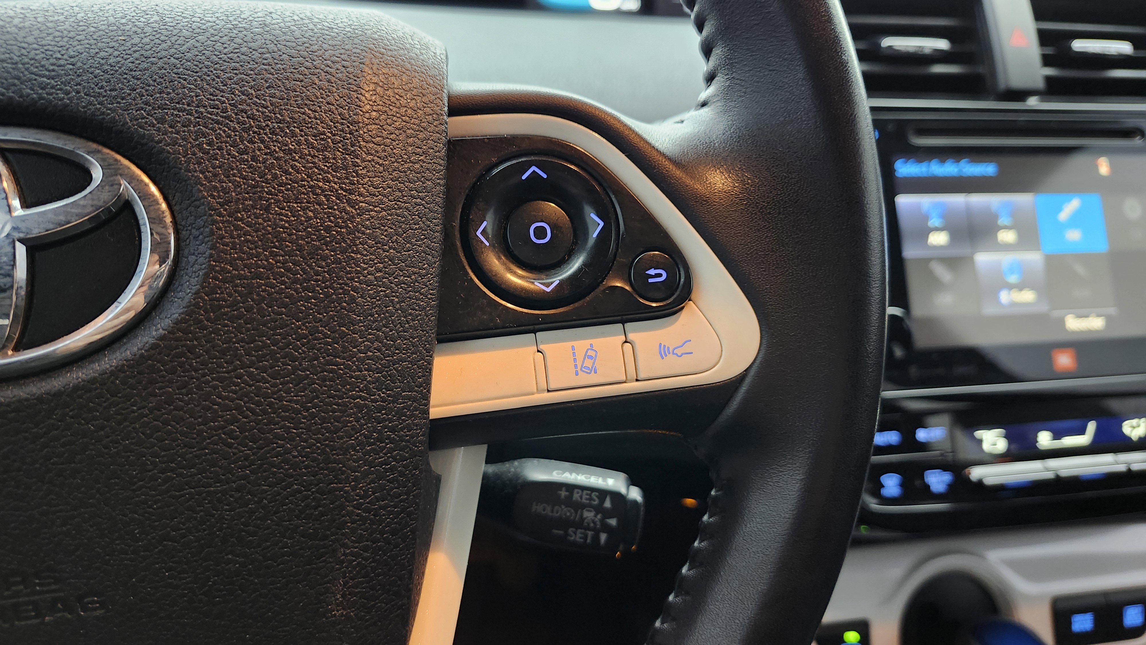 Used 2017 Toyota Prius Four image 36