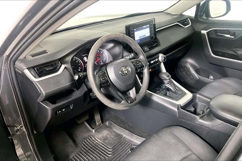 Used 2019 Toyota RAV4 XLE image 13