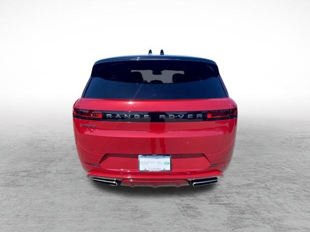 Used 2024 Land Rover Range Rover Sport Dynamic SE AWD/4WD image 6
