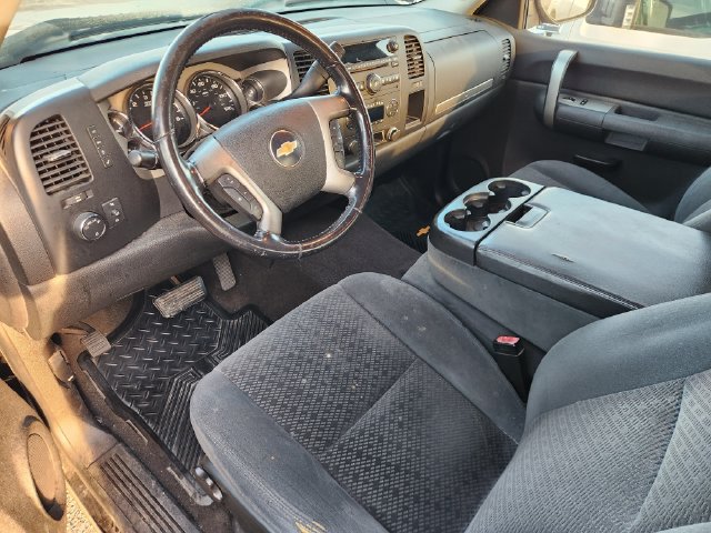 Used 2008 Chevrolet Silverado 1500 LT w/ 1LT Convenience Package RWD image 8