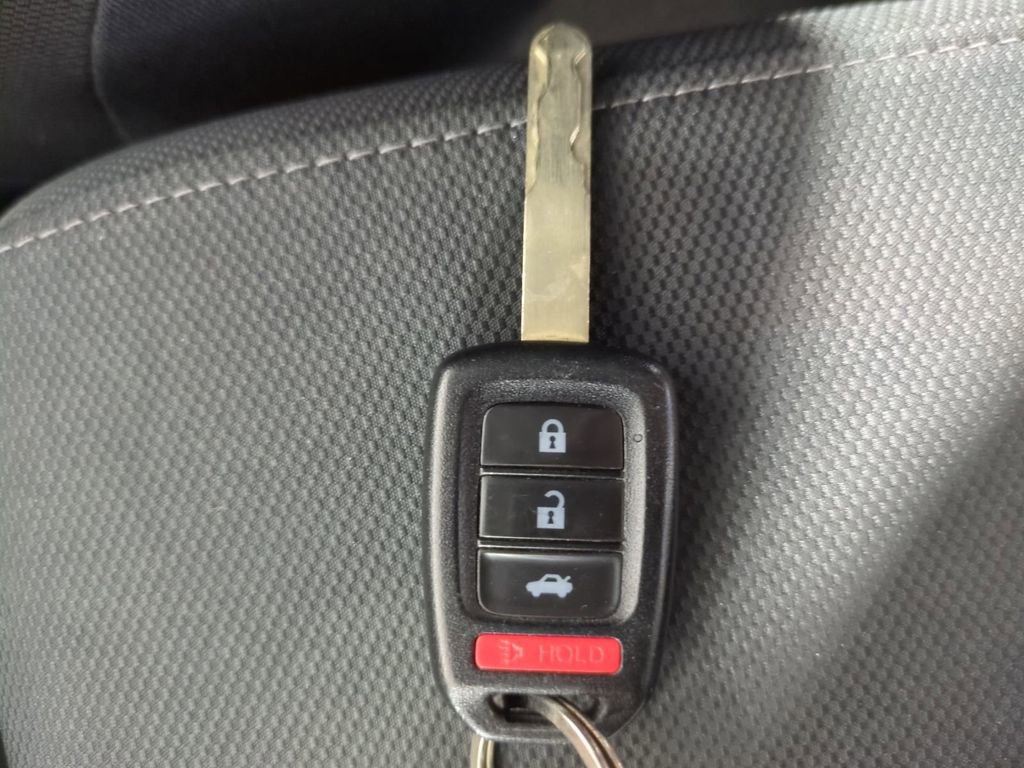 Used 2014 Honda Civic LX image 30