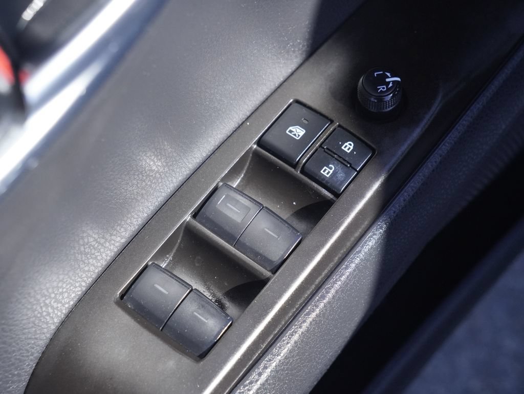 Used 2024 Toyota Camry SE FWD image 12