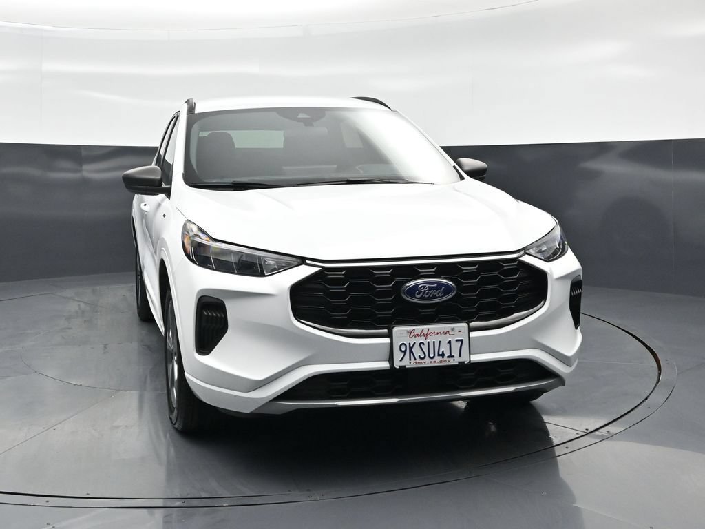 Certified 2023 Ford Escape ST-Line w/ Tech Pack #1 AWD/4WD image 50