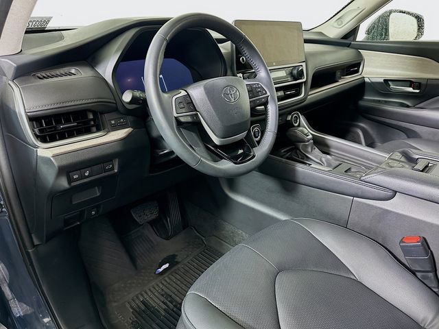 Used 2024 Toyota Grand Highlander Limited image 10