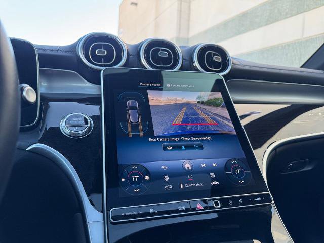 Used 2025 Mercedes-Benz GLC 300 4MATIC image 29