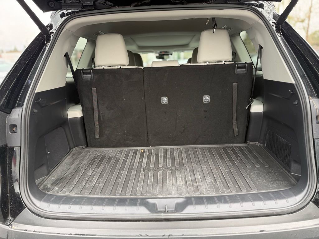 Certified 2025 Toyota Grand Highlander Limited image 11