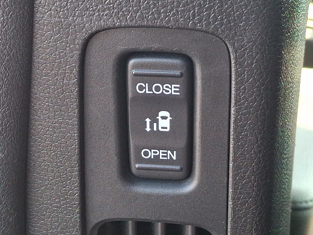 Used 2025 Honda Odyssey EX-L image 12